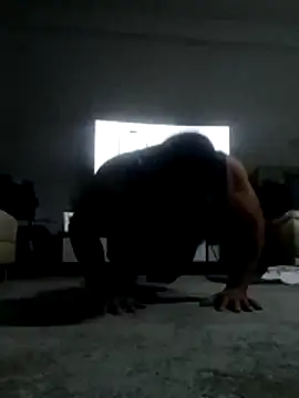 Snapshot of luchoarr chatting on February 5, 2026, 3:02 am luchoarr online show from February 5, 2026, 3:02 am