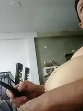 Snapshot of luchoarr chatting on February 21, 2026, 3:08 am luchoarr online show from February 21, 2026, 3:08 am