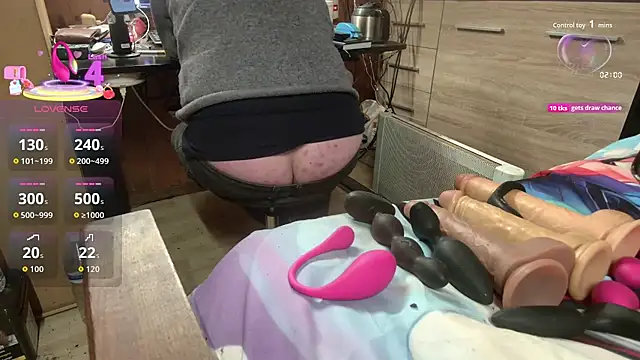 misteryman1956 online show from December 1, 2025, 7:31 am