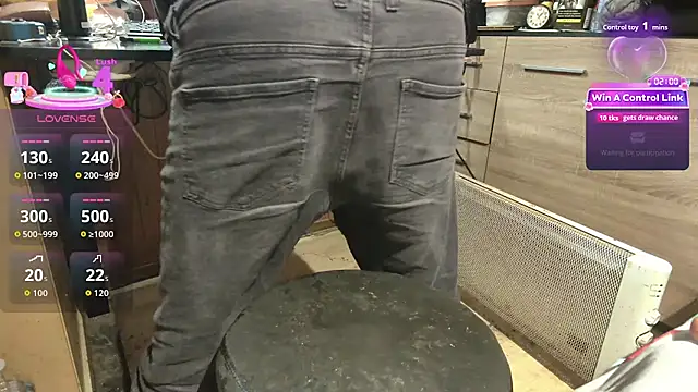 Snapshot of misteryman1956 chatting on March 26, 2026, 10:29 pm misteryman1956 online show from March 26, 2026, 10:29 pm