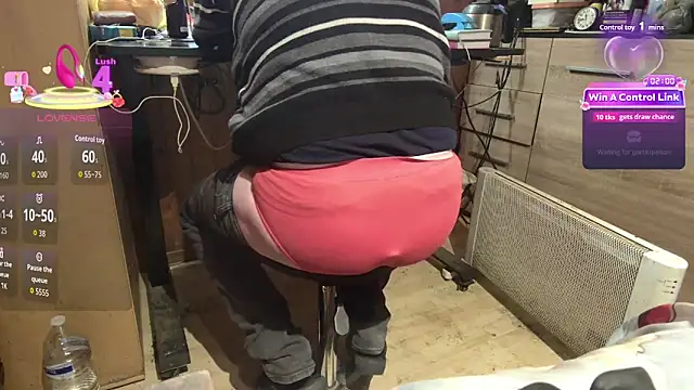 Snapshot of misteryman1956 chatting on March 29, 2026, 9:44 am misteryman1956 online show from March 29, 2026, 9:44 am