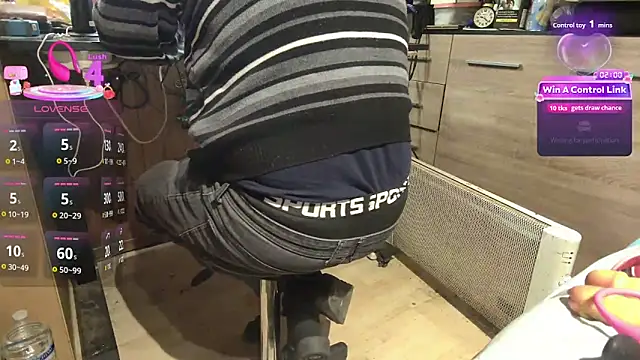 Snapshot of misteryman1956 chatting on March 23, 2026, 8:36 am misteryman1956 online show from March 23, 2026, 8:36 am