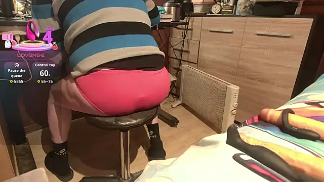 Snapshot of misteryman1956 chatting on March 17, 2026, 6:00 pm misteryman1956 online show from March 17, 2026, 6:00 pm