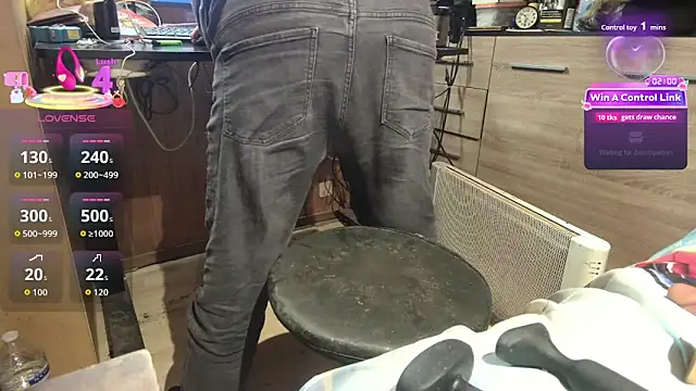 Snapshot of misteryman1956 chatting on March 28, 2026, 9:32 am misteryman1956 online show from March 28, 2026, 9:32 am