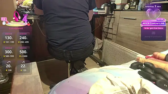 Snapshot of misteryman1956 chatting on April 24, 2026, 5:20 am misteryman1956 online show from April 24, 2026, 5:20 am