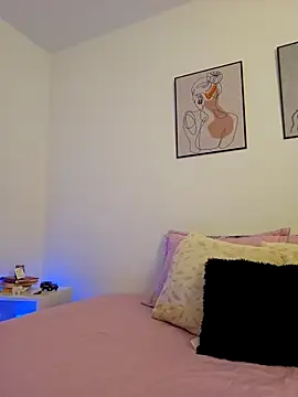 VictoriaEvaans  online show from November 10, 2025, 10:26 pm