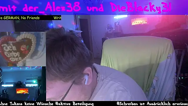 Snapshot of der_alex38 chatting on March 13, 2025, 7:39 pm der alex38 online show from March 13, 2025, 7:39 pm