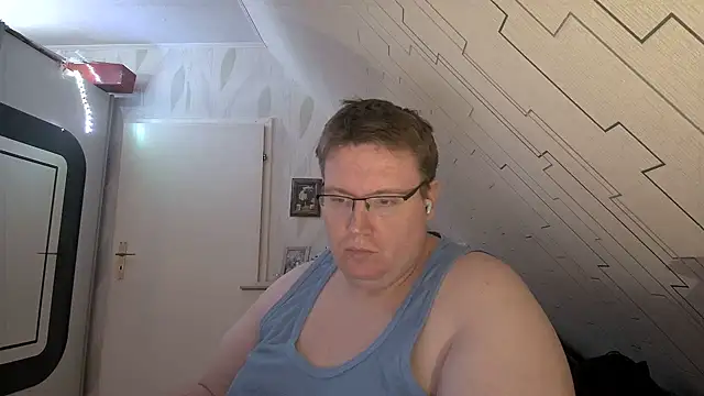 Snapshot of der_alex38 chatting on February 12, 2025, 10:15 pm der alex38 online show from February 12, 2025, 10:15 pm