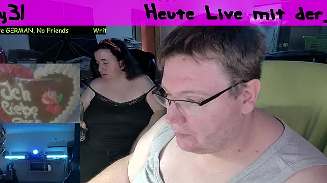 Snapshot of der_alex38 chatting on February 17, 2025, 9:32 pm der alex38 online show from February 17, 2025, 9:32 pm