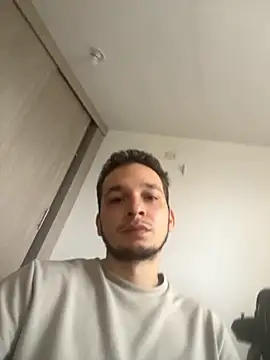 Snapshot of LabronsAd chatting on October 18, 2025, 8:44 pm LabronsAd online show from October 18, 2025, 8:44 pm