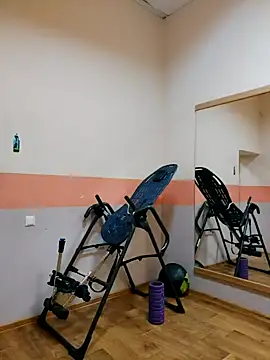 Snapshot of Crek666 chatting on March 19, 2025, 6:03 am Crek666 online show from March 19, 2025, 6:03 am