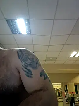 Snapshot of Crek666 chatting on January 27, 2025, 5:47 am Crek666 online show from January 27, 2025, 5:47 am