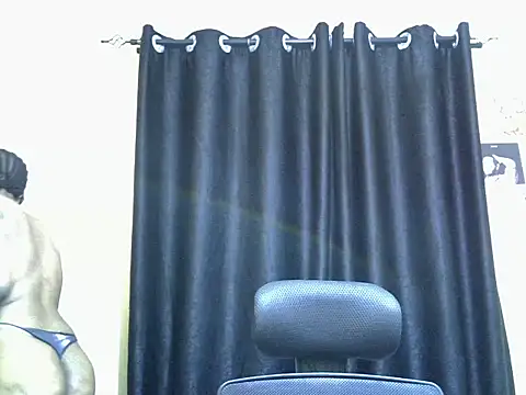 Horny-slut  online show from December 18, 2025, 10:24 pm