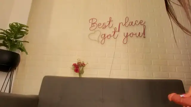 Snapshot of karina_gomez_18 chatting on February 11, 2026, 11:54 am karina gomez 18 online show from February 11, 2026, 11:54 am