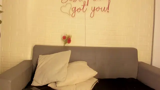 karina gomez 18 online show from January 10, 2026, 11:38 am