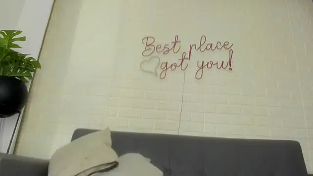 Snapshot of karina_gomez_18 chatting on February 19, 2026, 11:40 am karina gomez 18 online show from February 19, 2026, 11:40 am