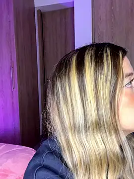 Issabela G1 online show from January 11, 2026, 4:30 am