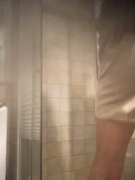 Snapshot of FrettedLodine chatting on November 21, 2025, 11:04 pm FrettedLodine online show from November 21, 2025, 11:04 pm