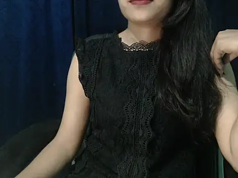 Yashi online show from April 17, 2026, 4:43 pm