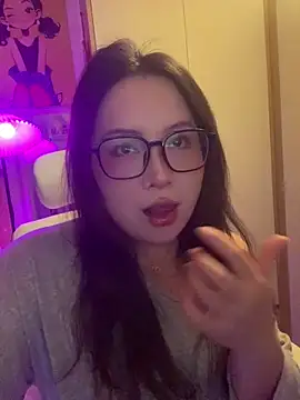 lih218866 online show from March 10, 2026, 2:43 pm