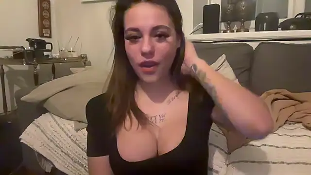 Dif-tjejen online show from December 2, 2025, 2:01 am