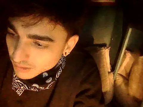 Bezzzzzerr online show from May 22, 2026, 9:51 am