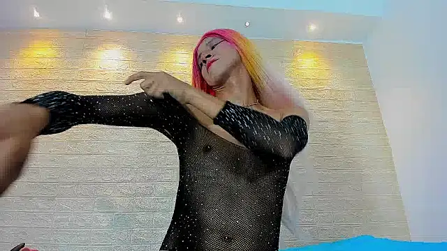 Samira Ali online show from January 4, 2025, 4:32 pm