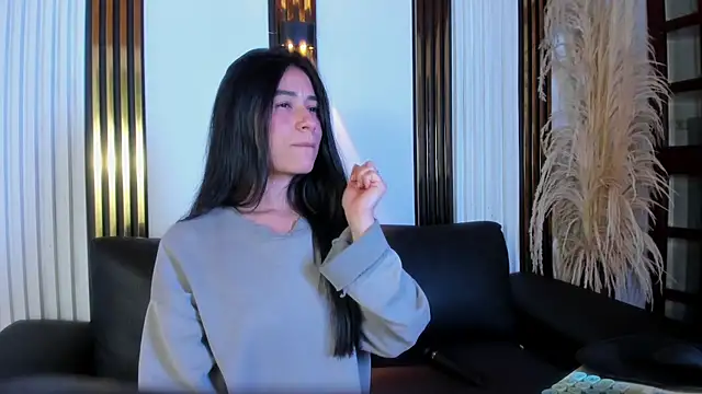 ChloeTurner  online show from March 31, 2026, 8:11 pm