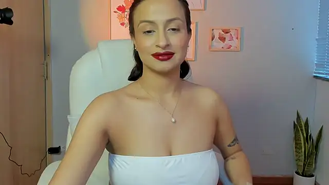 Elena Ruiz online show from January 5, 2025, 7:07 pm