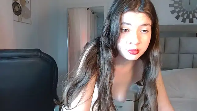 Snapshot of zoecruzz chatting on March 20, 2025, 5:36 pm zoecruzz online show from March 20, 2025, 5:36 pm
