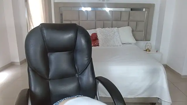 Snapshot of zoecruzz chatting on November 20, 2025, 3:02 pm zoecruzz online show from November 20, 2025, 3:02 pm