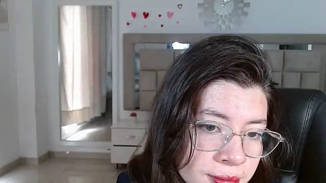 Snapshot of zoecruzz chatting on September 24, 2025, 2:34 pm zoecruzz online show from September 24, 2025, 2:34 pm