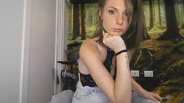 Feli blue online show from July 28, 2026, 1:13 am