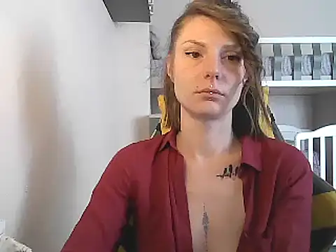 Feli blue online show from March 5, 2025, 9:05 am