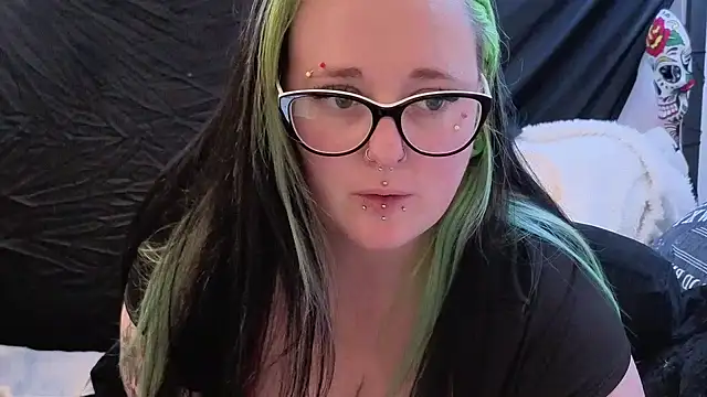 Snapshot of Bunny_Cummings chatting on March 5, 2026, 10:16 pm Bunny Cummings online show from March 5, 2026, 10:16 pm