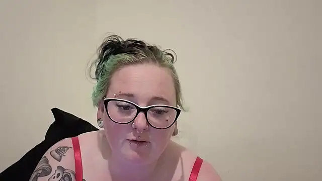 Bunny Cummings online show from July 18, 2026, 11:24 pm