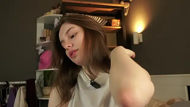 Snapshot of DarylBarks chatting on February 11, 2026, 1:16 am DarylBarks online show from February 11, 2026, 1:16 am