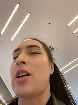 Holly Play online show from October 10, 2025, 10:16 am