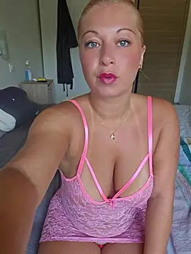 Chaudesquirt online show from July 16, 2026, 9:17 am