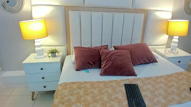 Snapshot of EllaBennet chatting on January 29, 2025, 4:15 am EllaBennet online show from January 29, 2025, 4:15 am