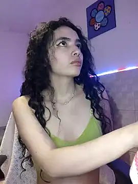 Emily Saez1 online show from December 19, 2024, 4:02 am