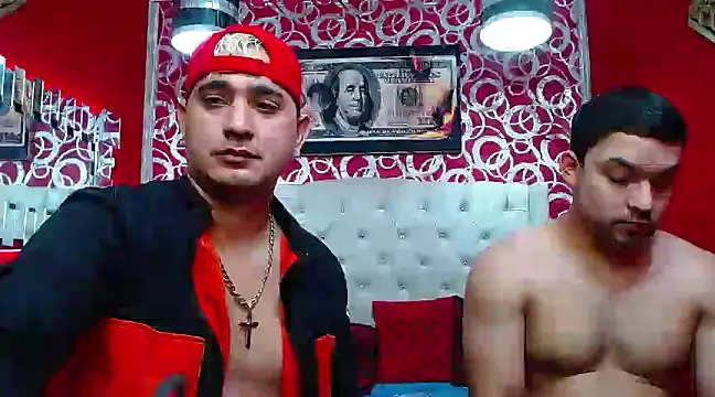 Snapshot of BOYSPEIN chatting on February 19, 2025, 10:56 am BOYSPEIN online show from February 19, 2025, 10:56 am