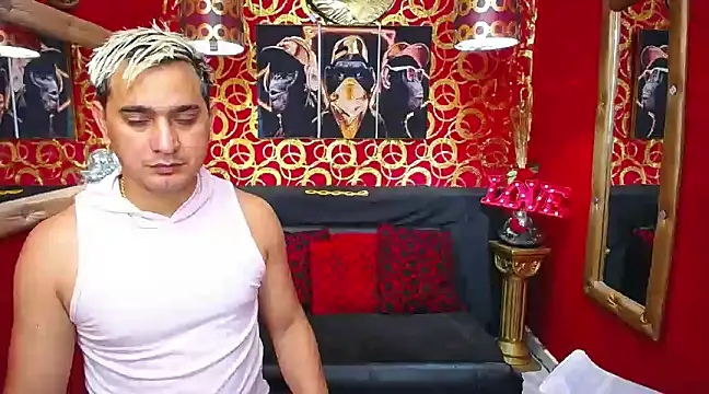 Snapshot of BOYSPEIN chatting on February 16, 2025, 5:48 am BOYSPEIN online show from February 16, 2025, 5:48 am