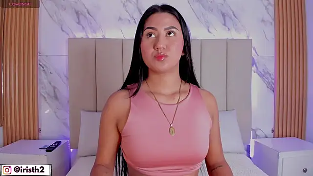 Snapshot of Iris_Thompson_ chatting on February 15, 2026, 8:41 pm Iris Thompson online show from February 15, 2026, 8:41 pm