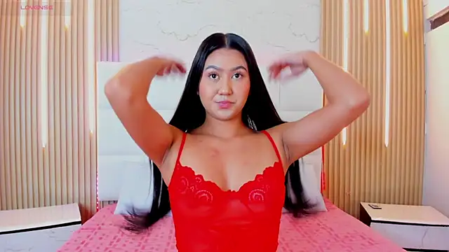 Snapshot of Iris_Thompson_ chatting on November 5, 2025, 4:15 am Iris Thompson online show from November 5, 2025, 4:15 am