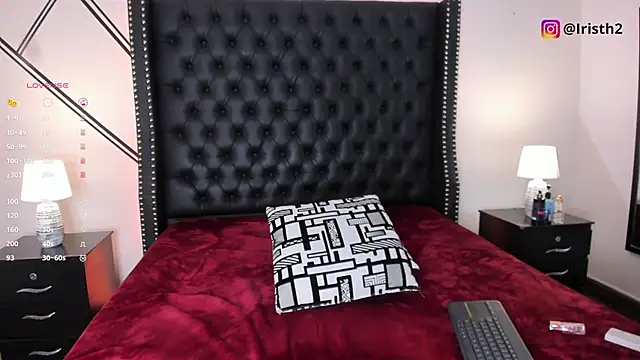 Snapshot of Iris_Thompson_ chatting on February 25, 2025, 12:47 am Iris Thompson online show from February 25, 2025, 12:47 am