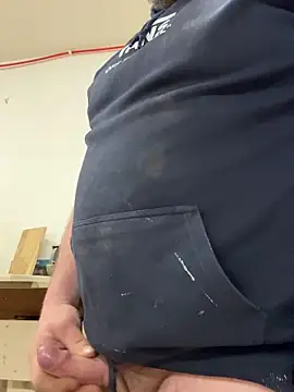 Snapshot of Thenakedjoiner1 chatting on February 21, 2026, 5:37 pm Thenakedjoiner1 online show from February 21, 2026, 5:37 pm