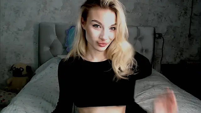 Ella Milla online show from May 11, 2026, 2:45 pm
