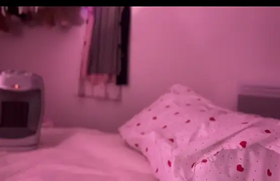 Snapshot of pinkie_piexx chatting on March 6, 2025, 1:05 am pinkie piexx online show from March 6, 2025, 1:05 am