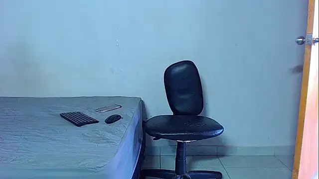 Snapshot of mikecoper_23 chatting on February 27, 2026, 2:50 pm mikecoper 23 online show from February 27, 2026, 2:50 pm